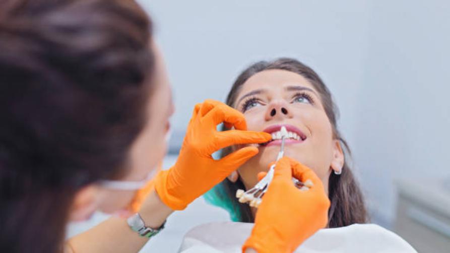 牙贴面有哪些类型？ 土耳其的牙科旅游和价格
